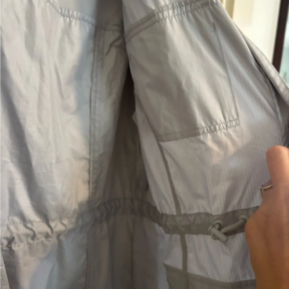 Mountain Hardware Light Gray silver Windbreaker Jacket
